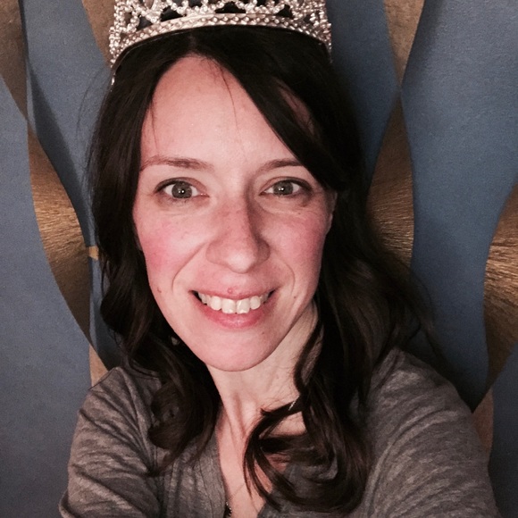 Meet your Posher, Michele - Picture 1 of 1